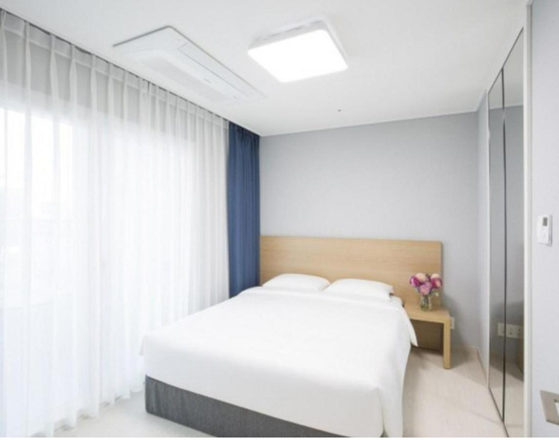 Yeosu Hotel First City Eksteriør bilde