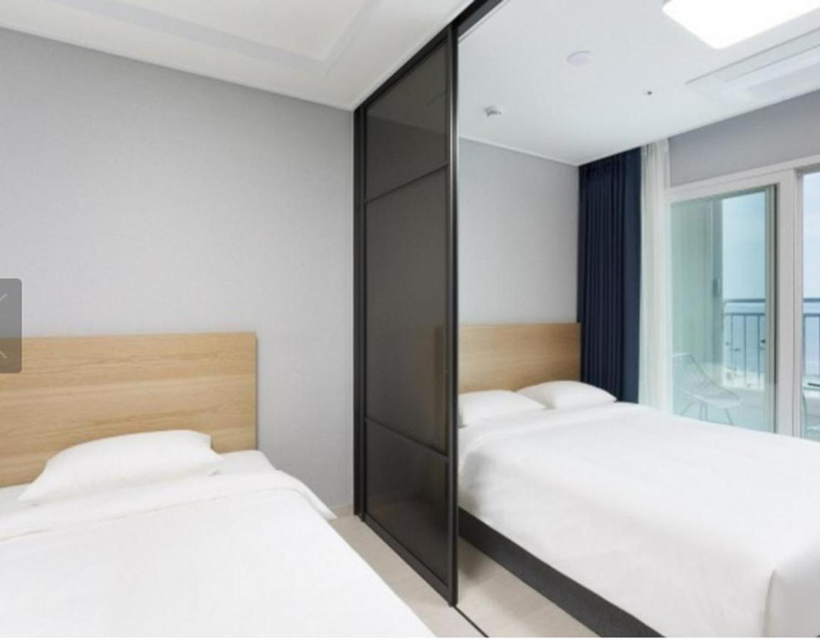 Yeosu Hotel First City Eksteriør bilde