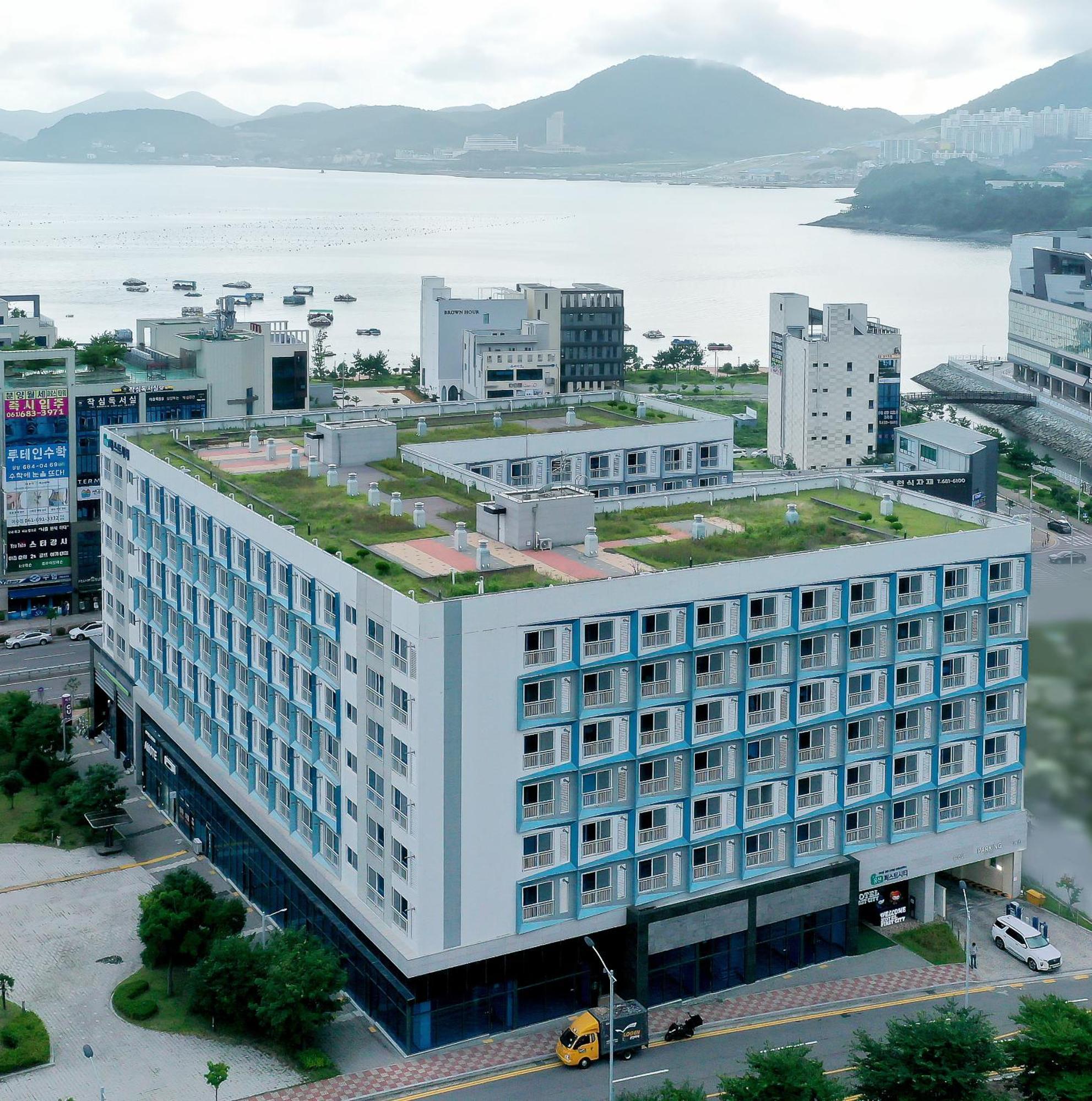 Yeosu Hotel First City Eksteriør bilde