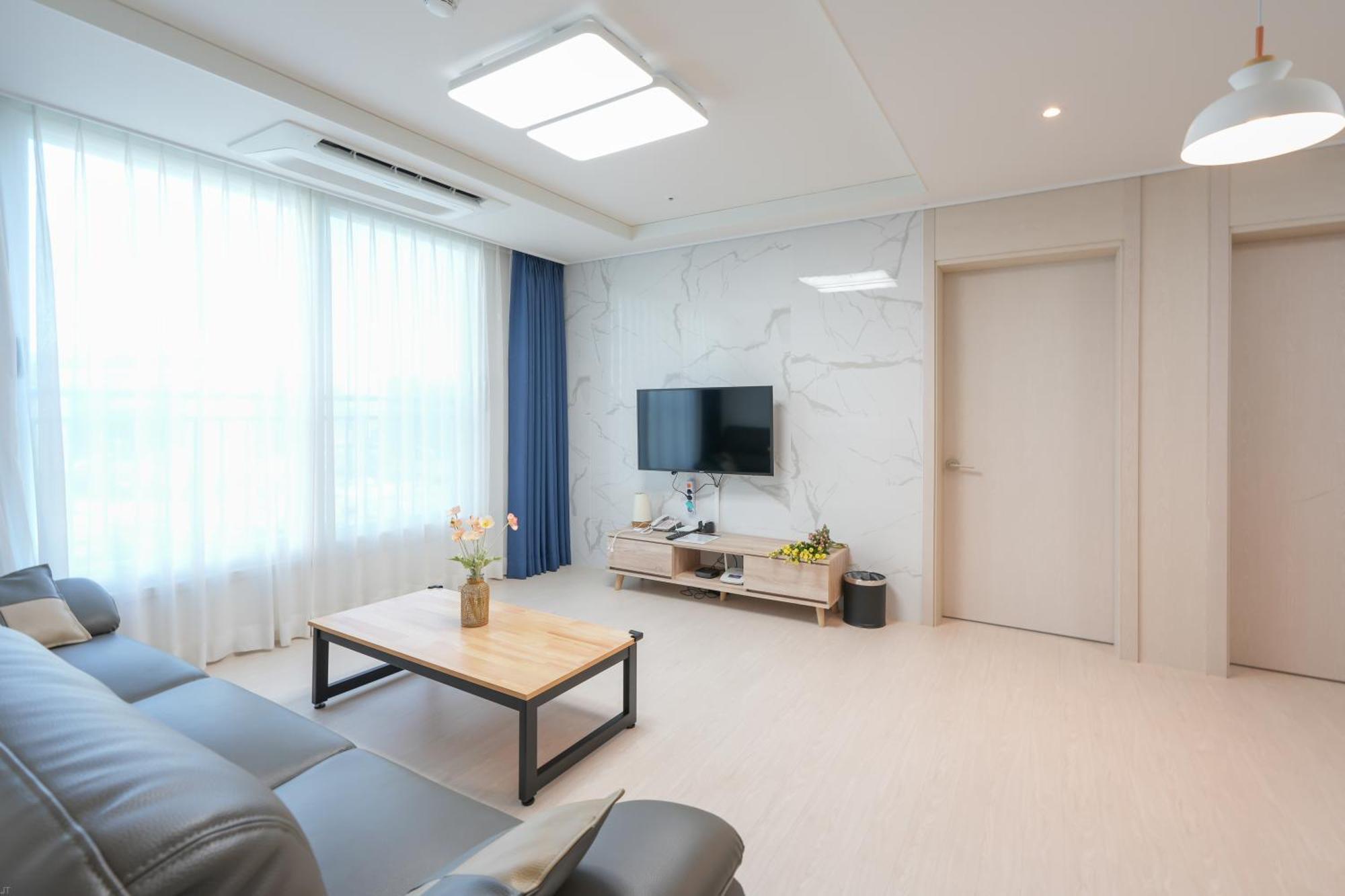 Yeosu Hotel First City Eksteriør bilde