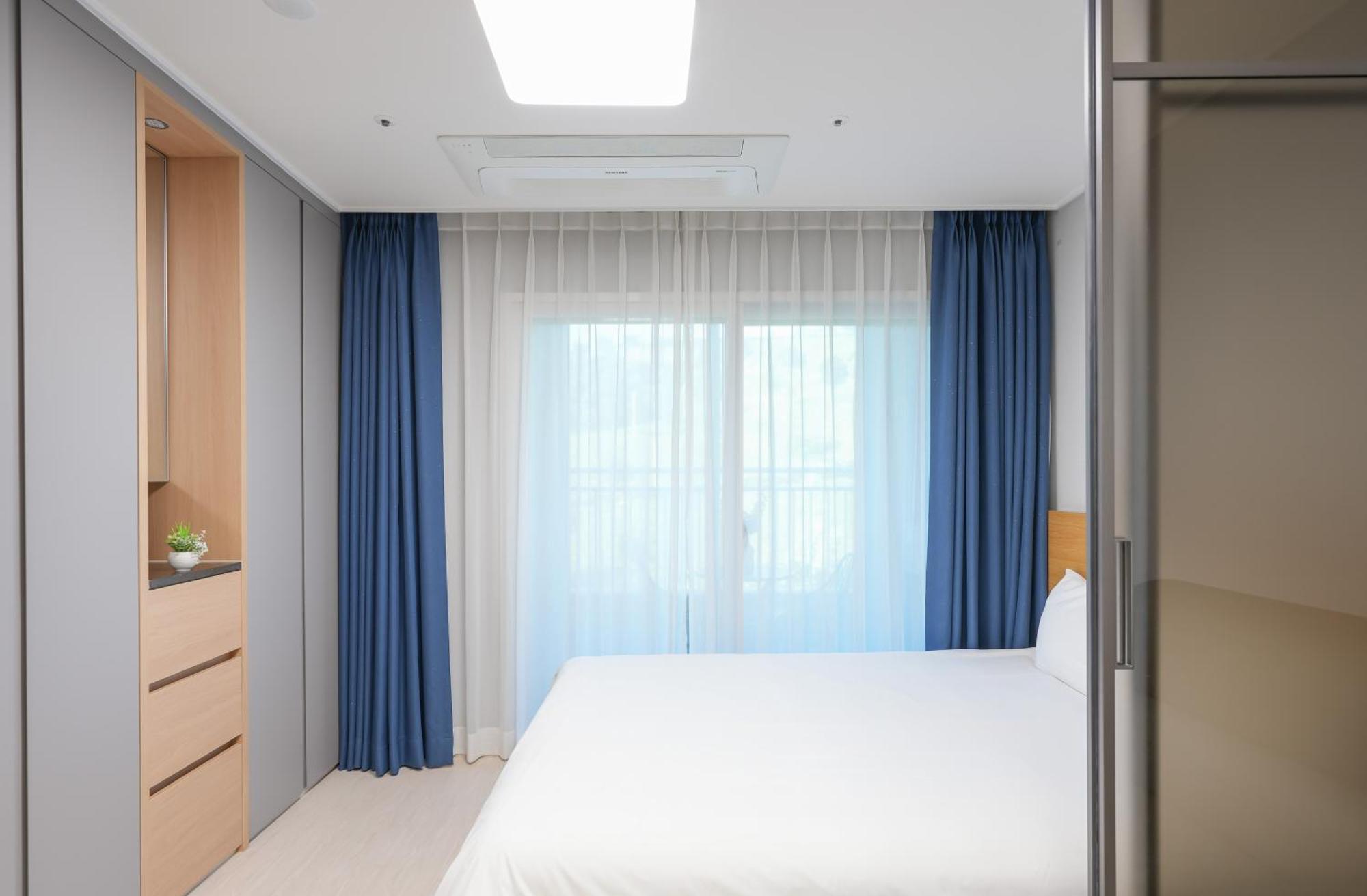 Yeosu Hotel First City Eksteriør bilde