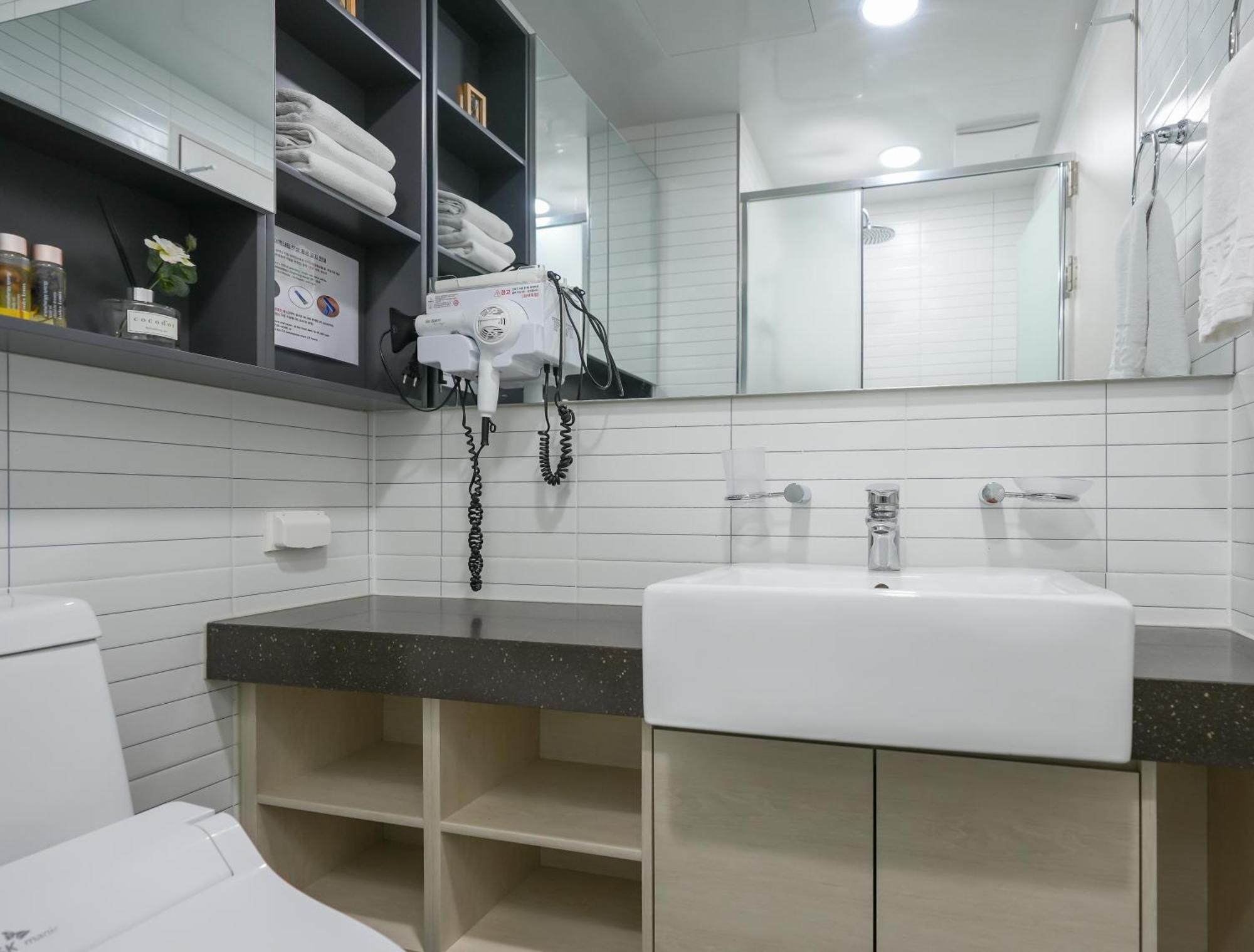 Yeosu Hotel First City Eksteriør bilde